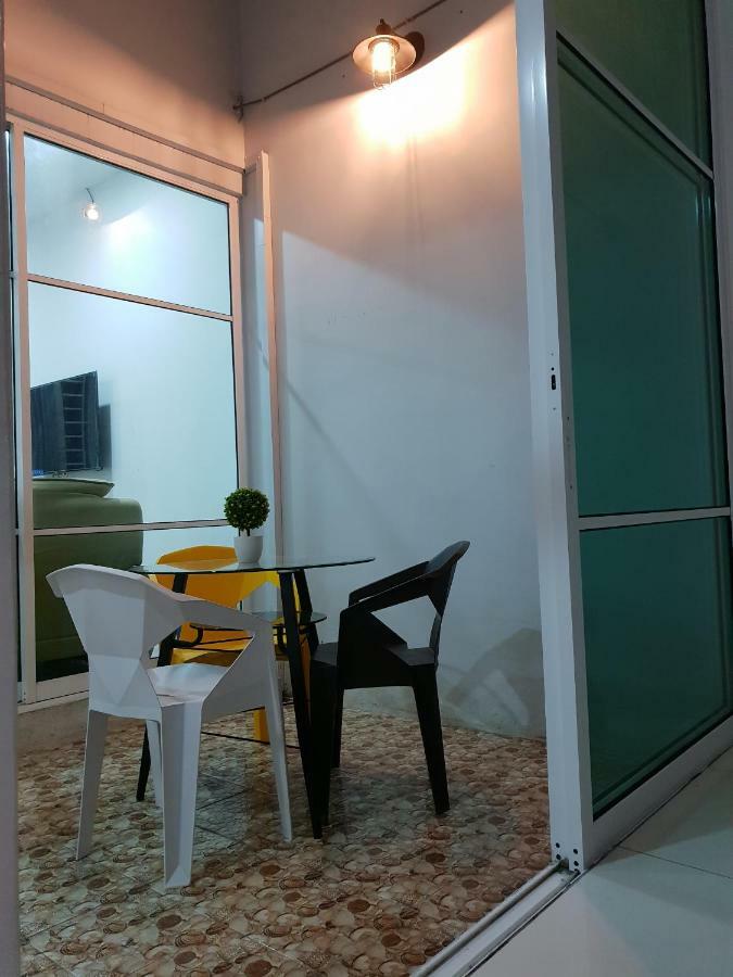 The Only Sea View In Town Villa กัวห์ ภายนอก รูปภาพ